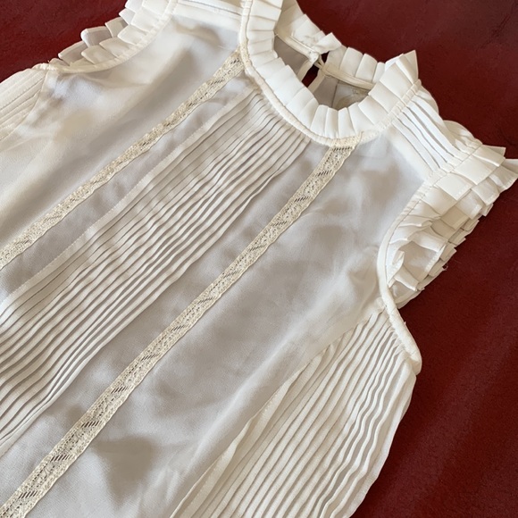 Twelve by Twelve, pleated and ruffle blouse, size XS - Picture 4 of 8